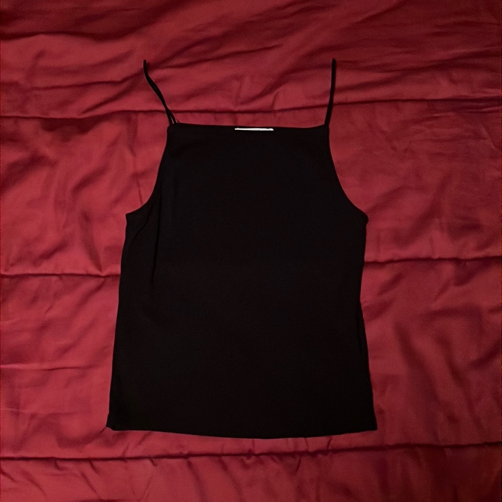 Straight neckline tank top